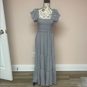 Promesa Black and White Checkered Maxi Dress